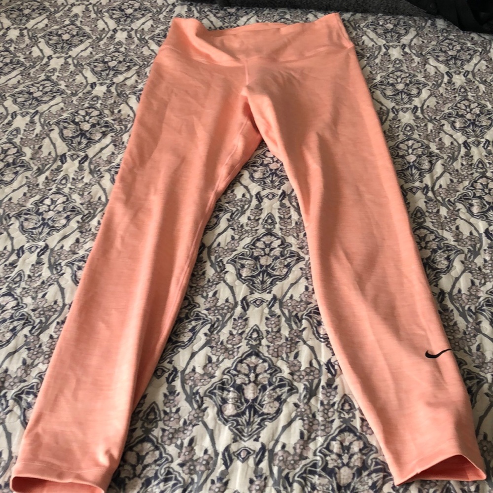 Pink Nike leggings